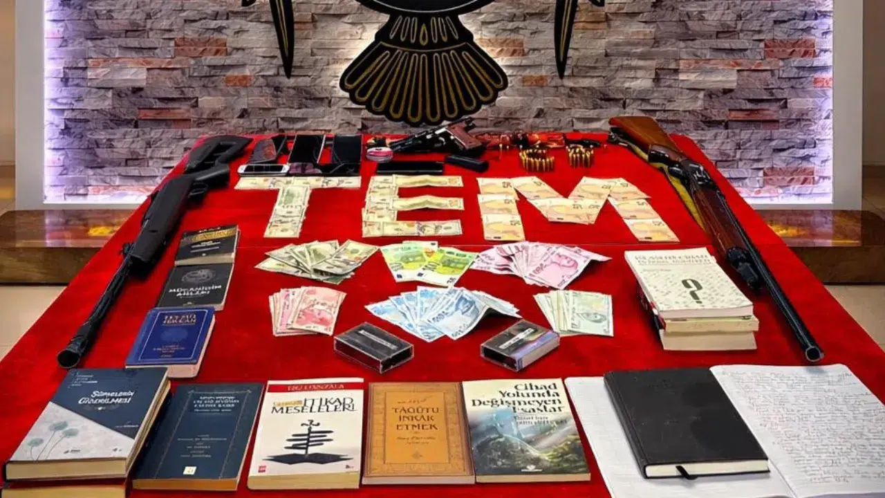 Malatya merkezli DEAŞ operasyonu : 2 ilde eş zamanlı baskınlarla 9 gözaltı