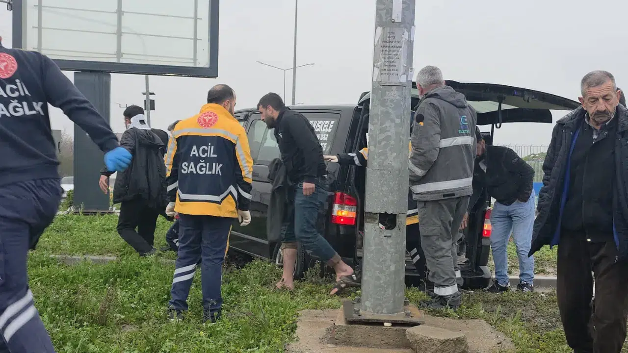 Diyarbakır Ergani’de iki araç çarpıştı : 4 yaralı