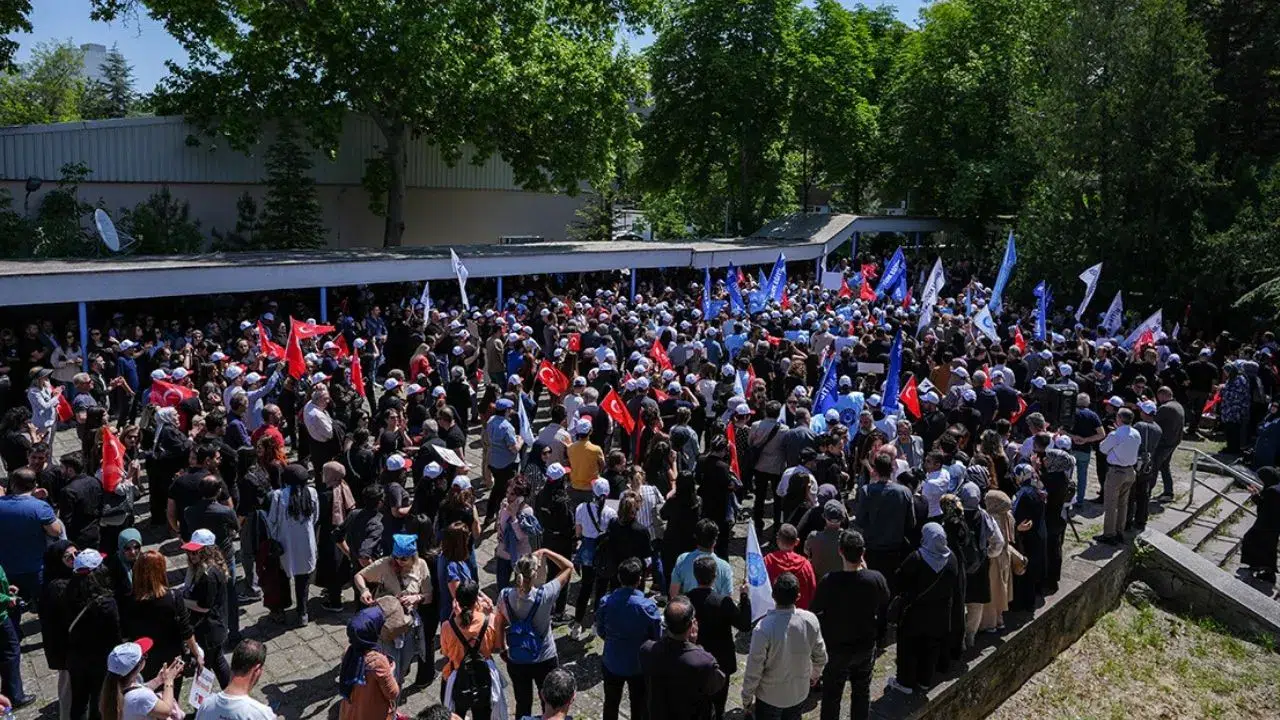 Öğretmen sendikaları 3 gün iş bırakma eylemine git…