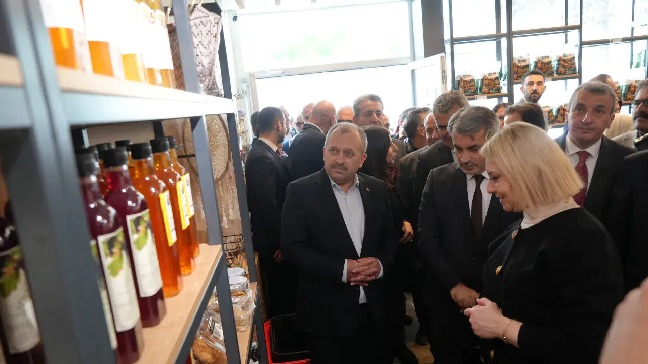 Türkiye’nin ilk ekolojik marketi Kastamonu’da açıldı