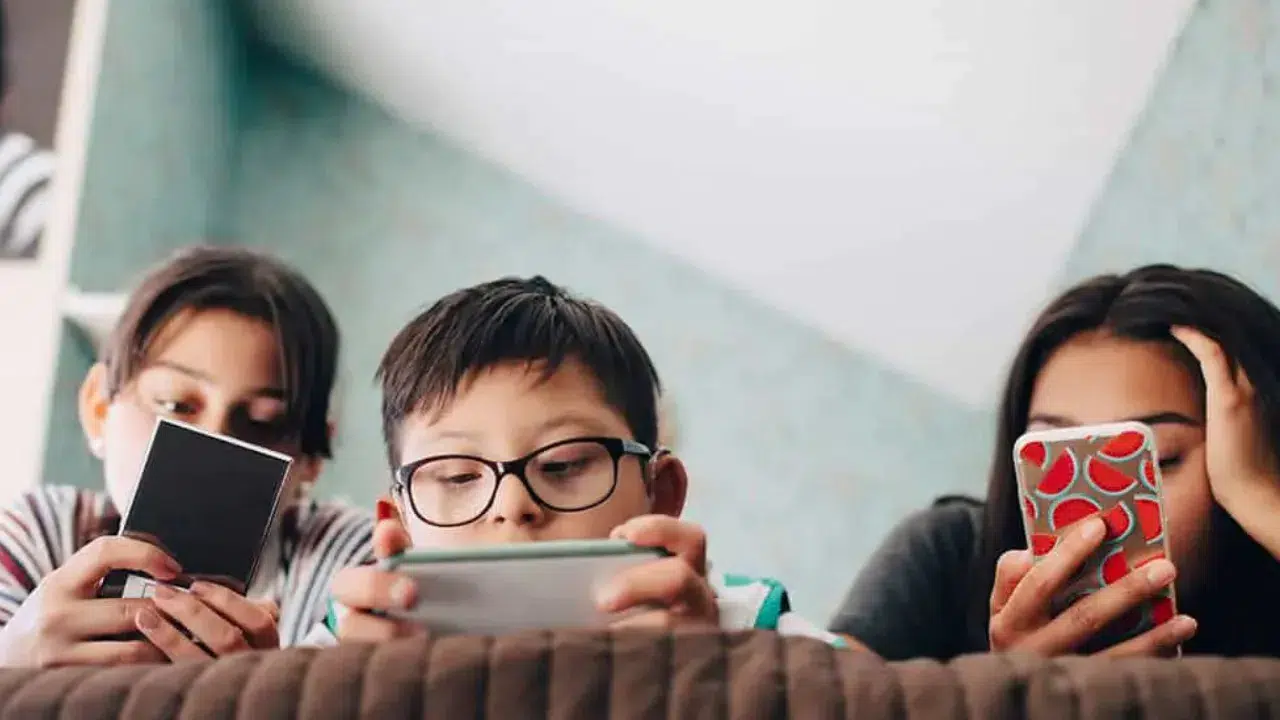 Uzmanından uyarı : Dijital bağımlılık önemli bir halk sağlığı