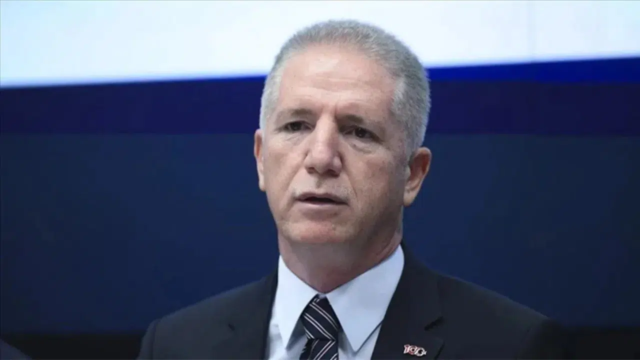 İstanbul Valisi Gül : Eğitim-öğretim faaliyetleri güvenli şekilde devam etmektedir