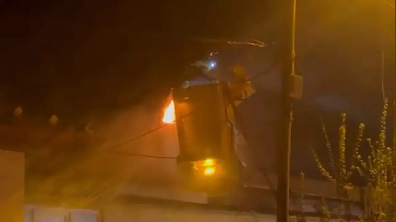 Bolu'da 2 katlı evin bacasında yangın çıktı