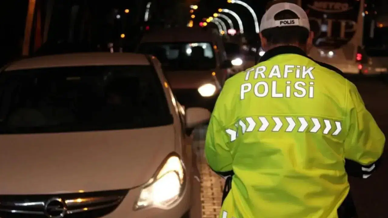 Nevşehir'de alkollü sürücü aracını ve arkadaşını bırakıp kaçtı