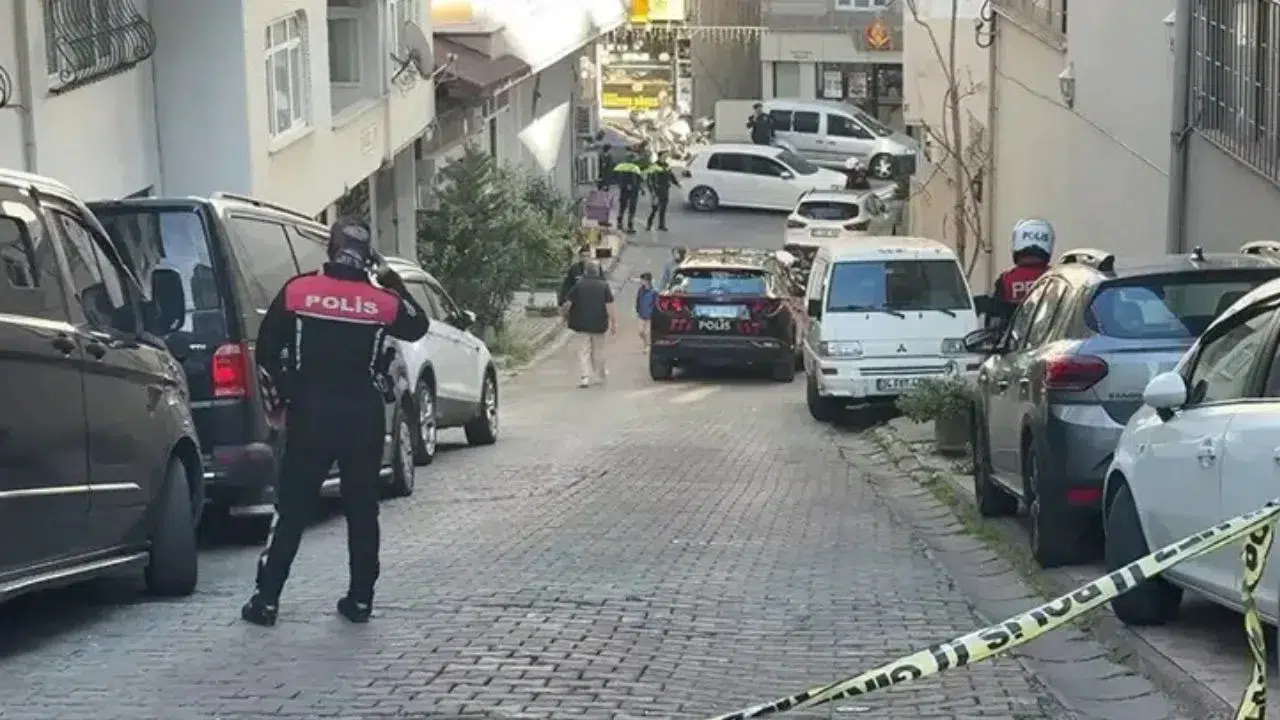 Kağıthane'de uyarı ateşi faciaya yol açtı : Berber vuruldu , polise hakkında ev hapsi