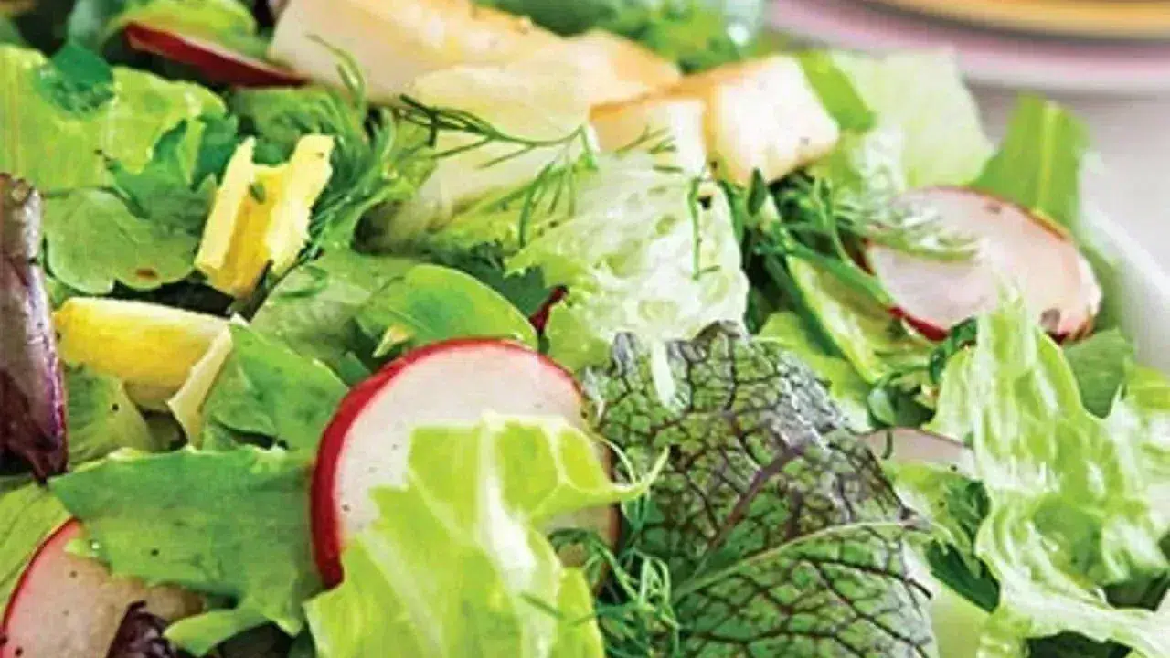 Bahar Salatası Tarifi Nasıl Yapılır ve Hangi Malzemeler Gereklidir?