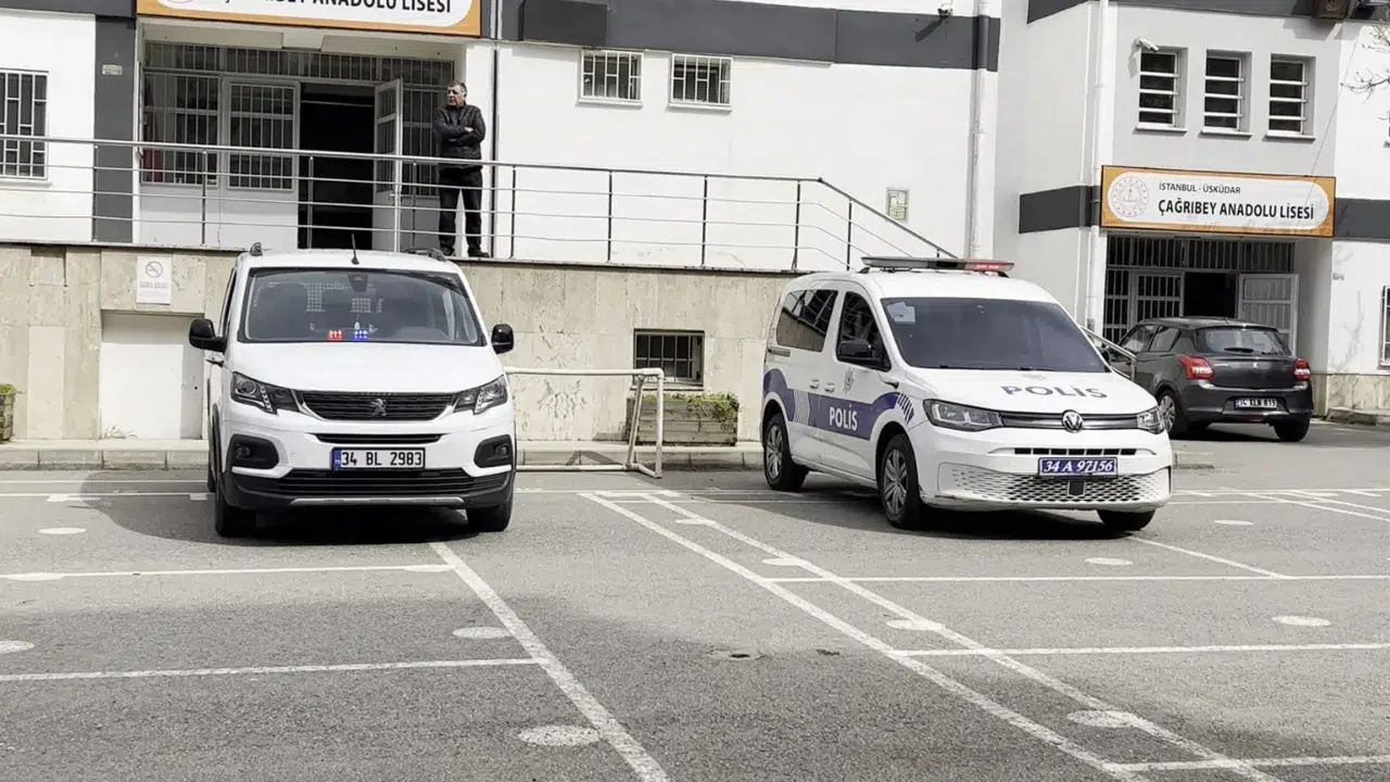 Üsküdar’da bir okul hedef gösterildi : Okullarda g…