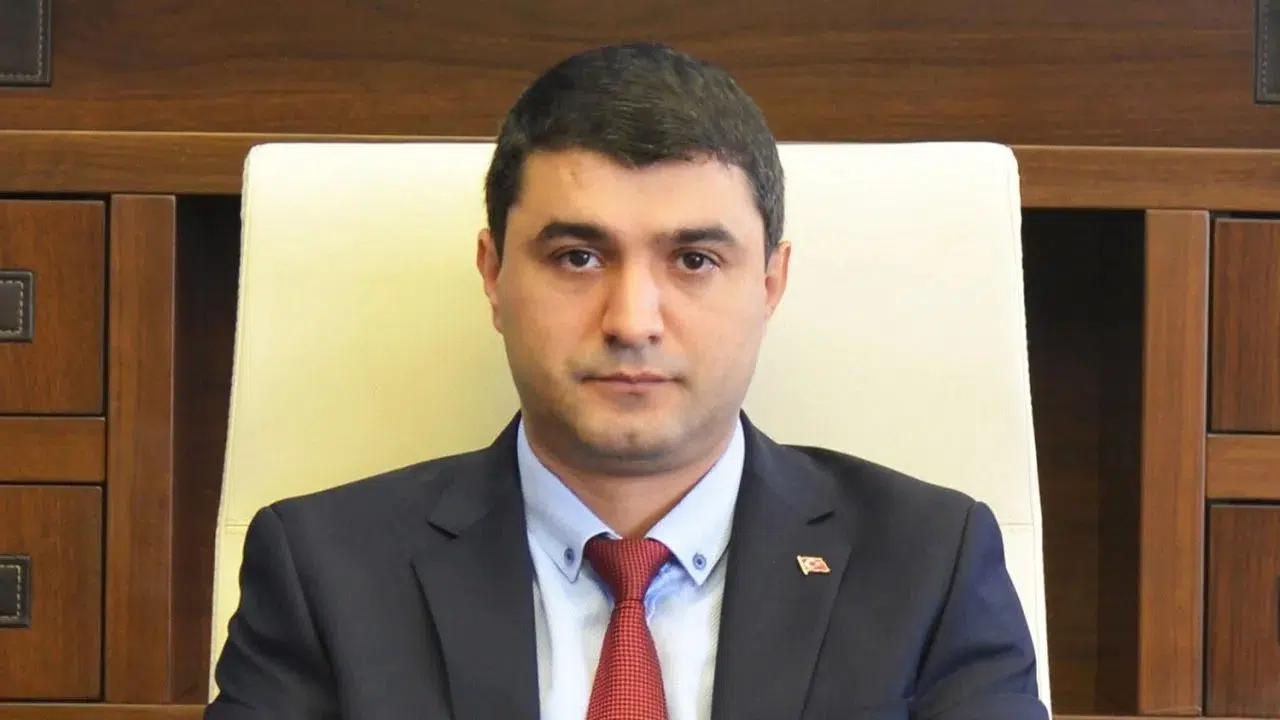 TEİAŞ'ta sarsıntı taşları yerine oturttu