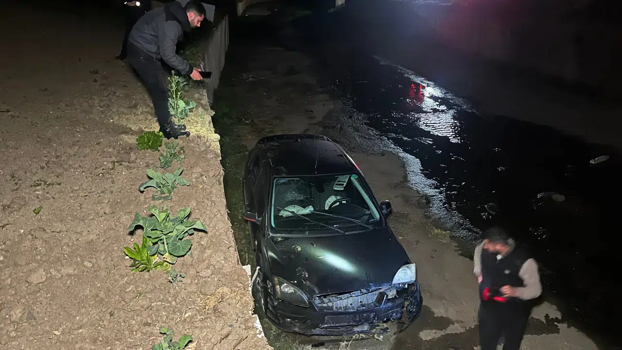 Tekirdağ Çorlu'da kaza : Otomobil dereye uçtu
