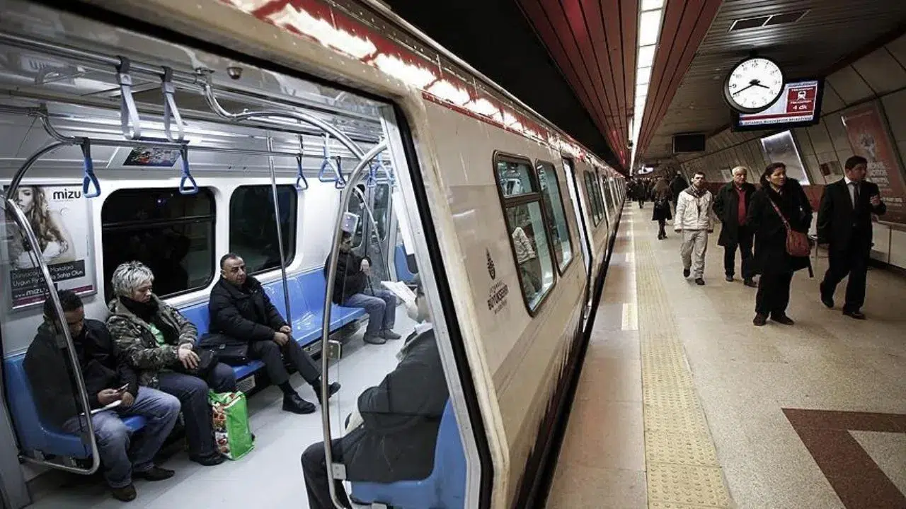 Metro çalışması İstanbul'da yoğunluğa neden oldu