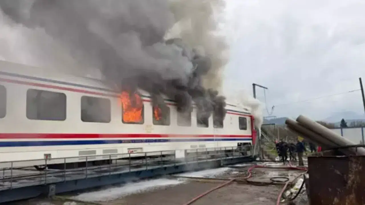 Sakarya’da vagon üretim tesisinde yangın