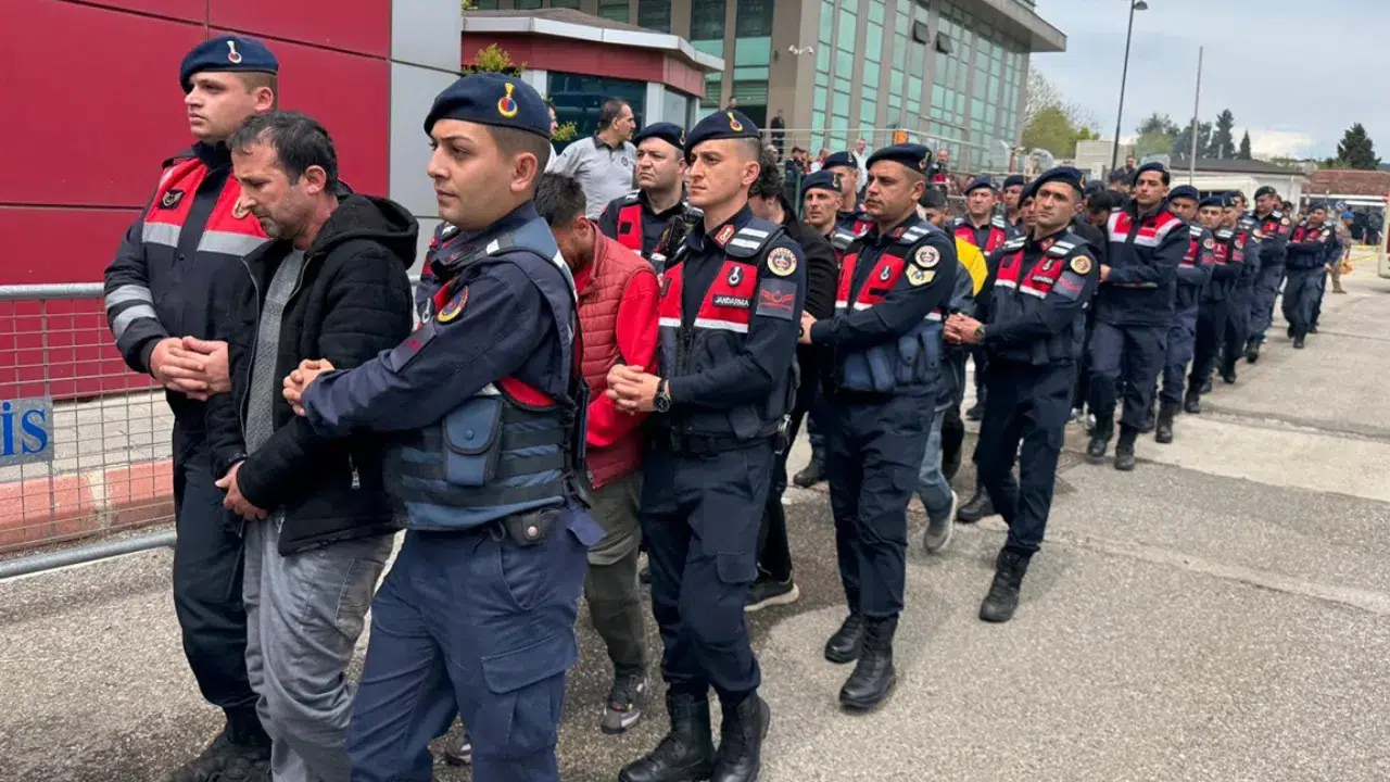 Gaziantep merkezli 8 ilde yasa dışı bahis operasyonu : 70 tutuklu