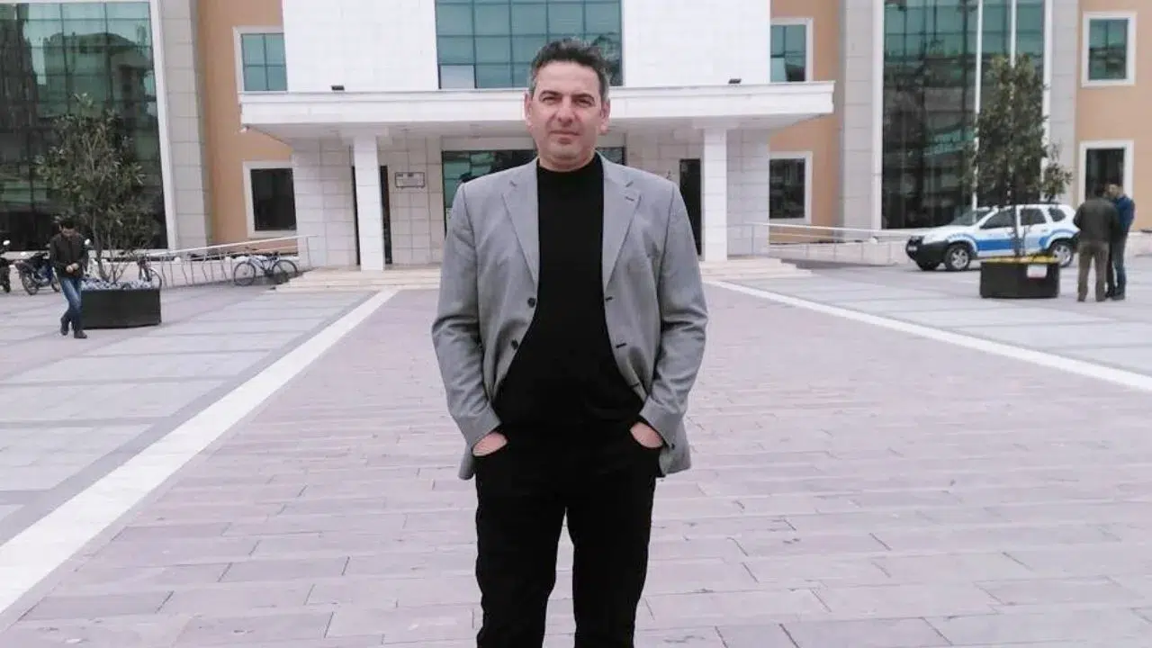 CHP'li Meclis Üyesi gözaltına alındı : Ablasını darbettiği iddiasıyla ev hapsi aldı