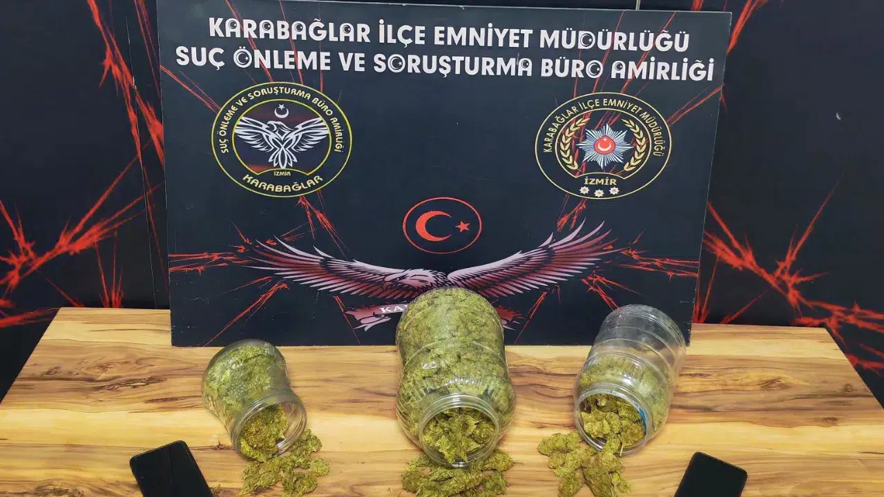 İzmir'de 16 yıl hapisle aranan şüpheli 2 kilo uyuşturucuyla yakalandı