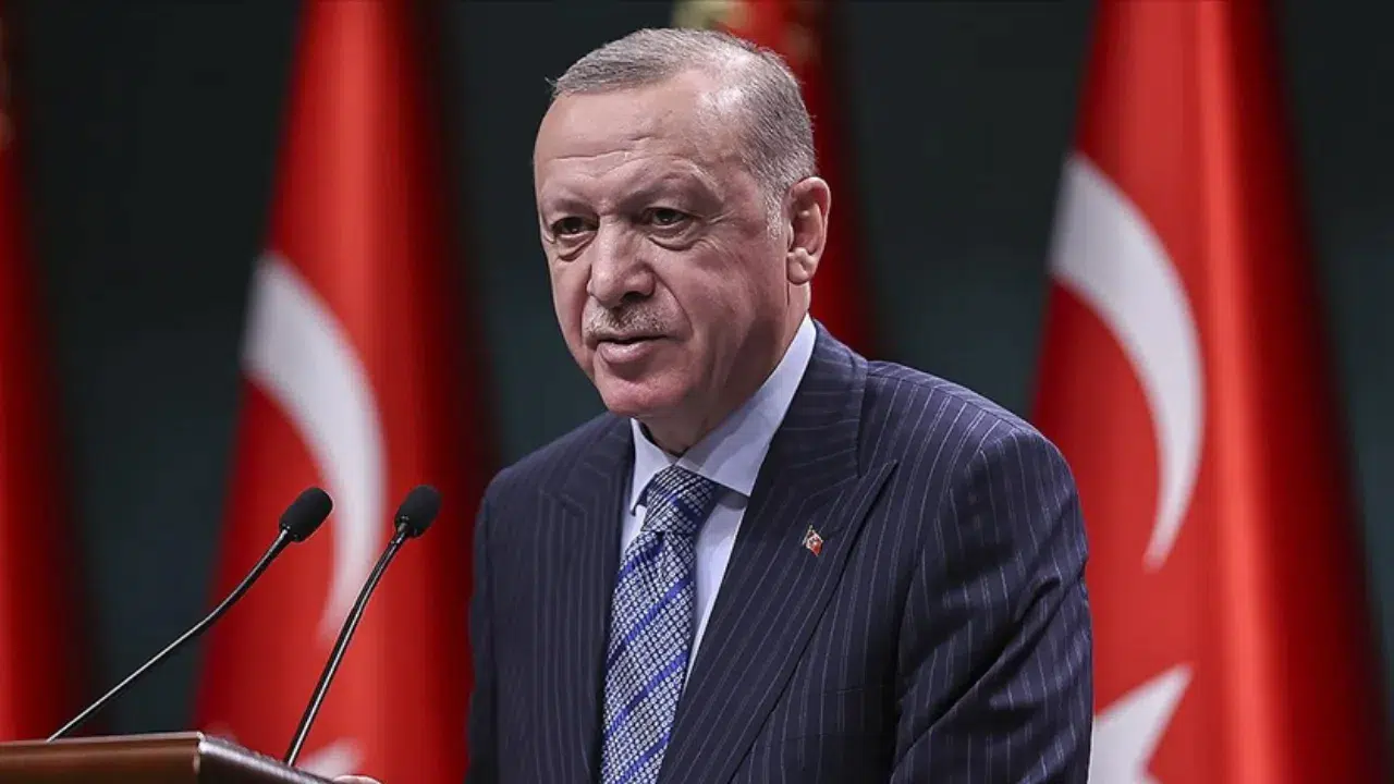 Cumhurbaşkanı Erdoğan, VakıfBank Voleybol Takımı'nı tebrik etti