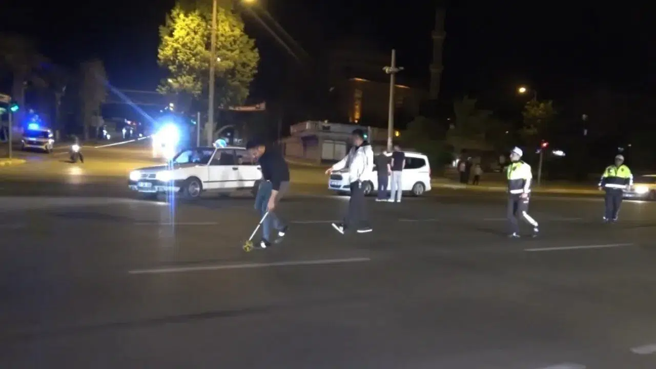 Kilis'te tır ile motosiklet çarpıştı : 2 kişi yaralandı