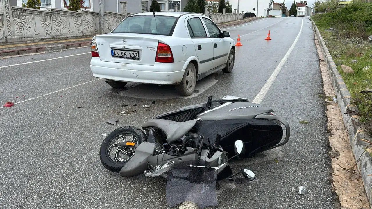 Kütahya Tavşanlı'da kaza : Motosiklet sürücüsü ağır yaralandı