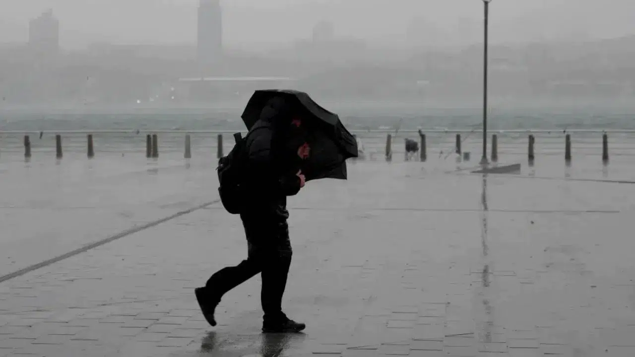 Hafta sonu hava nasıl olacak? Meteoroloji'den 14 il için sarı kodlu uyarı : Kar ve fırtına geliyor