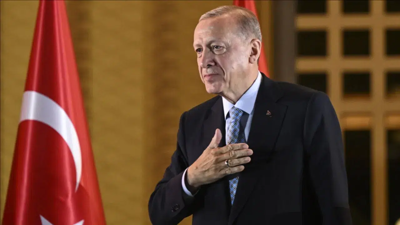 Cumhurbaşkanı Erdoğan, cuma namazını Hz. Ali Camisi'nde kıldı