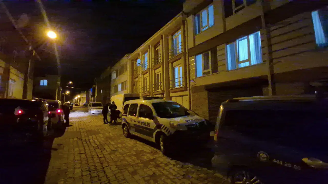 Eskişehir'de şüpheli ölüm : Yalnız yaşayan 2 çocuk babası evinde ölü bulundu