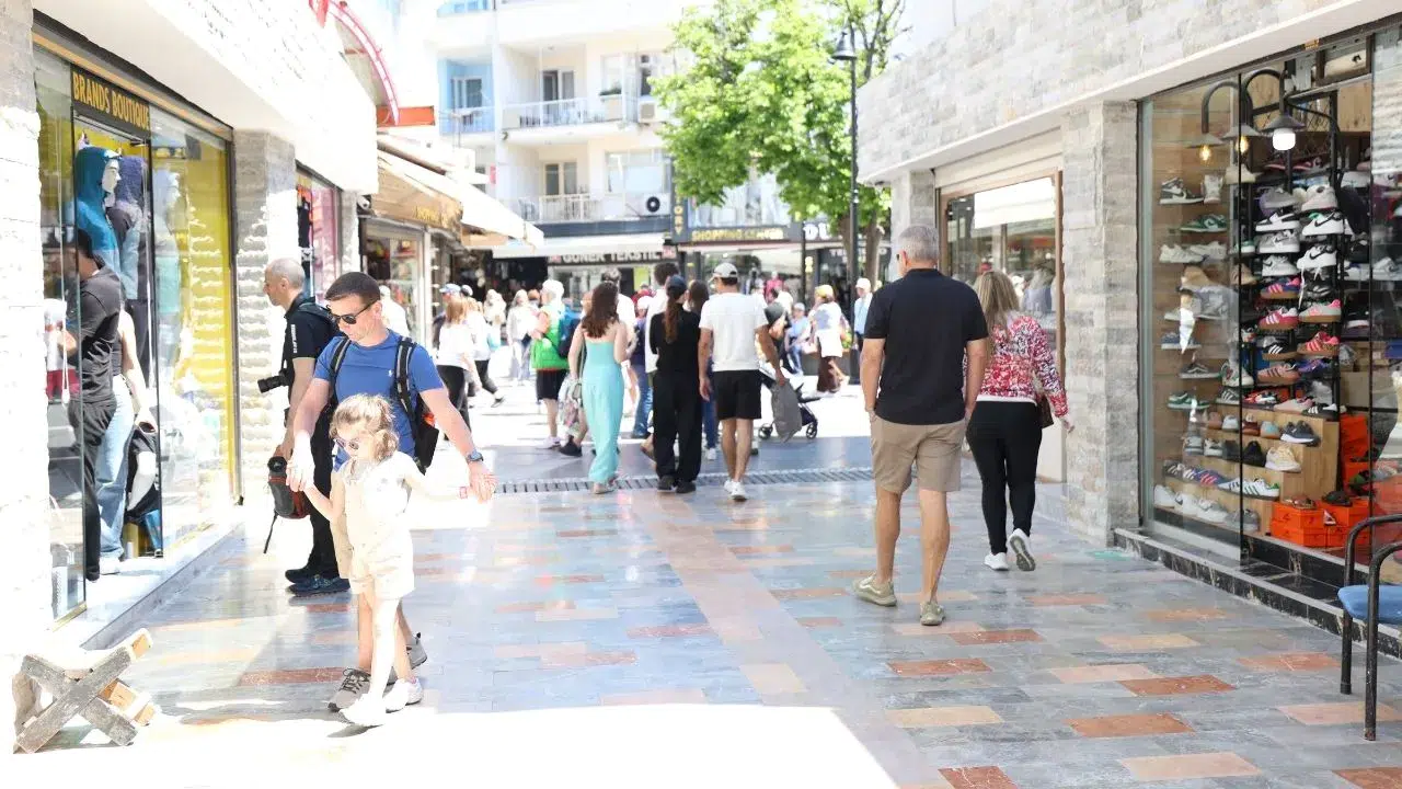 Marmaris'te yenilenen çarşı ve sokaklar turistlerin gözdesi oldu