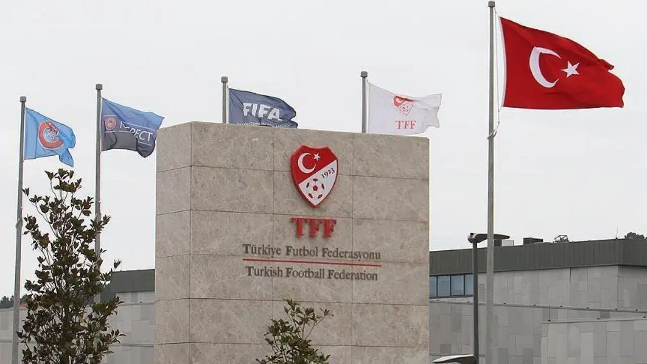 10 Süper Lig takımı PFDK'ye sevk edildi : Fenerbahçe, Galatasaray ve Beşiktaş listede