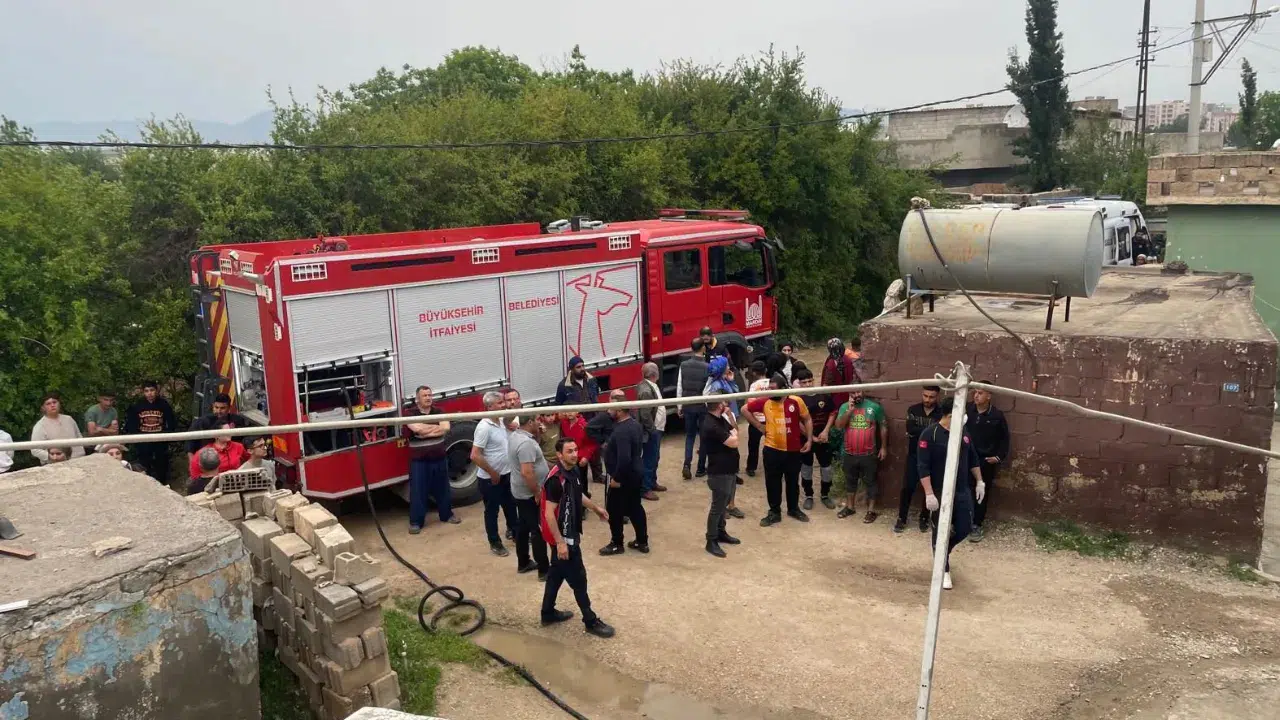 Mardin'de bir evde korkutan yangın : 4 kişi dumandan etkilendi