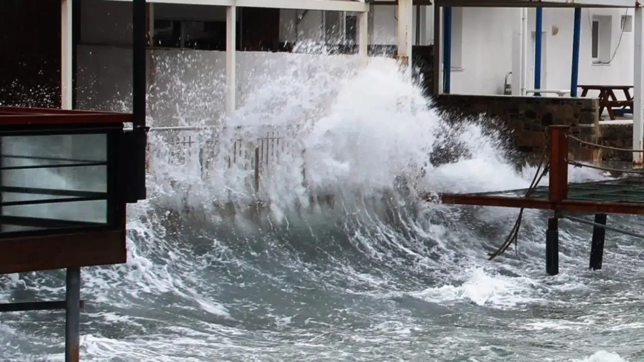 Meteoroloji'den Ege Denizi için fırtına uyarısı