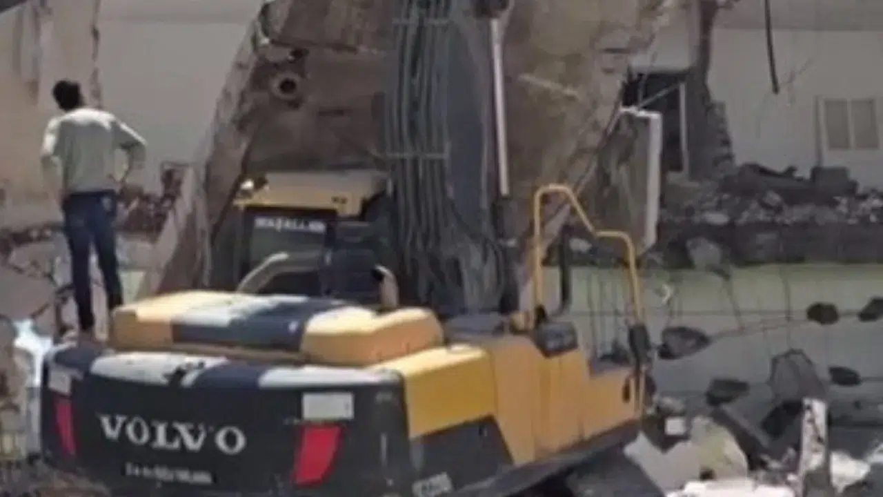 Adıyaman'da iş kazası : Operatör ölümden döndü
