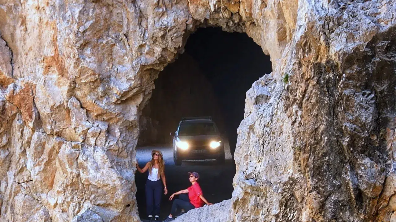 Erzincan'da Taş Yolu ziyaretçi akınına uğradı