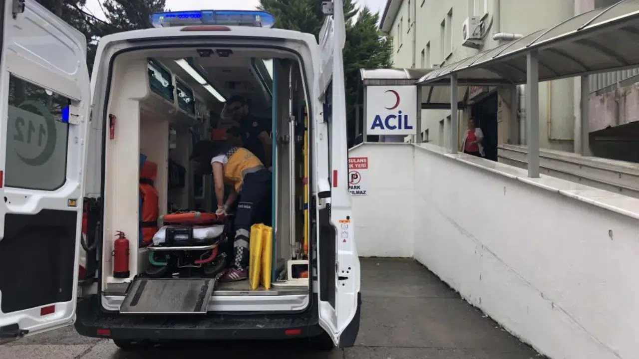 Zonguldak'ta taş ocağında dinamit patlatıldı : 4 işçi yaralandı