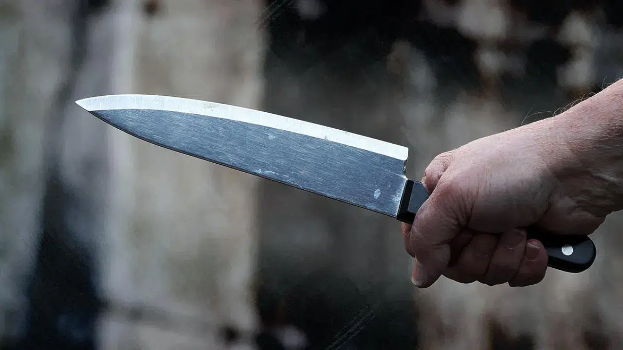 Erzurum'da komşular arasında bıçaklı kavga çıktı : 4 kişi yaralandı