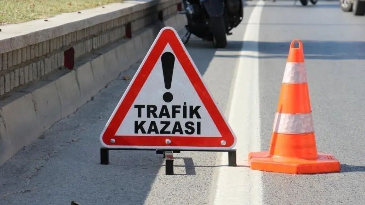 Manavgat'ta kaza : 2'si çocuk 3 yaralı