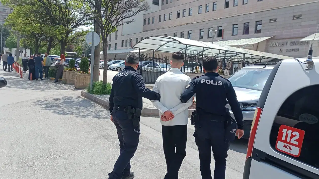 Eskişehir'de düğün konvoyundan havaya ateş açan şahıs yakalandı