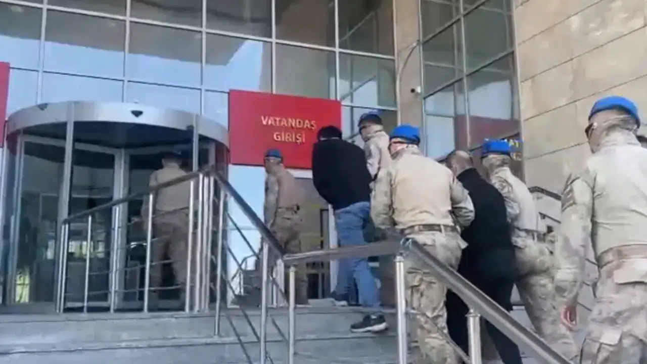 Diyarbakır ve Mersin'de uyuşturucu operasyonu : 87 tutuklama