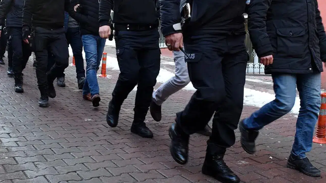 Kahramanmaraş'ta uyuşturucu operasyonu : 3 şüpheli tutuklandı