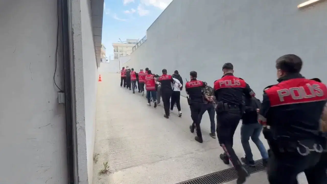 Tekirdağ'da sosyal medya üzerinden fuhuş operasyonu : 11 şüpheli tutuklandı