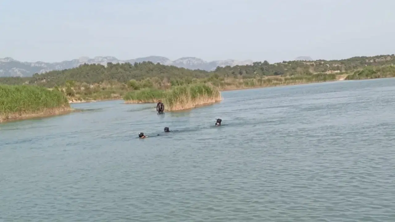 Antalya'da Aksu Çayı'nda korkunç olay : 22 yaşındaki genç boğuldu