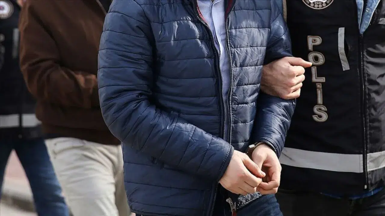 Sahte fatura çetesi deşifre oldu : İstanbul dahil 7 ilde operasyon
