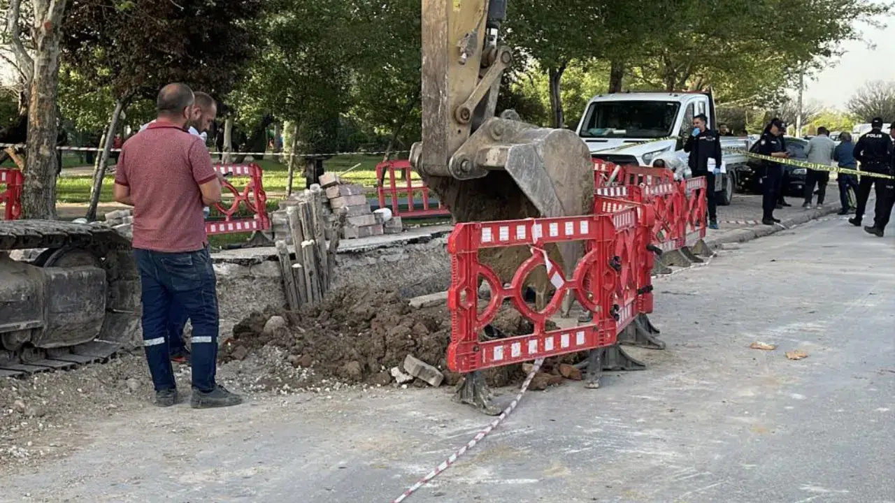 Konya'da kazı çalışması sırasında göçük : 2 MEDAŞ işçisi yaralandı