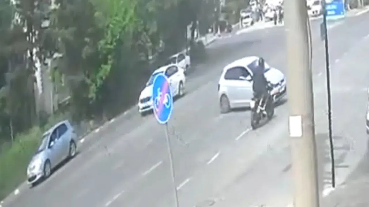 Tekirdağ Çorlu'da kaza : Otomobil ile motosiklet çarpıştı