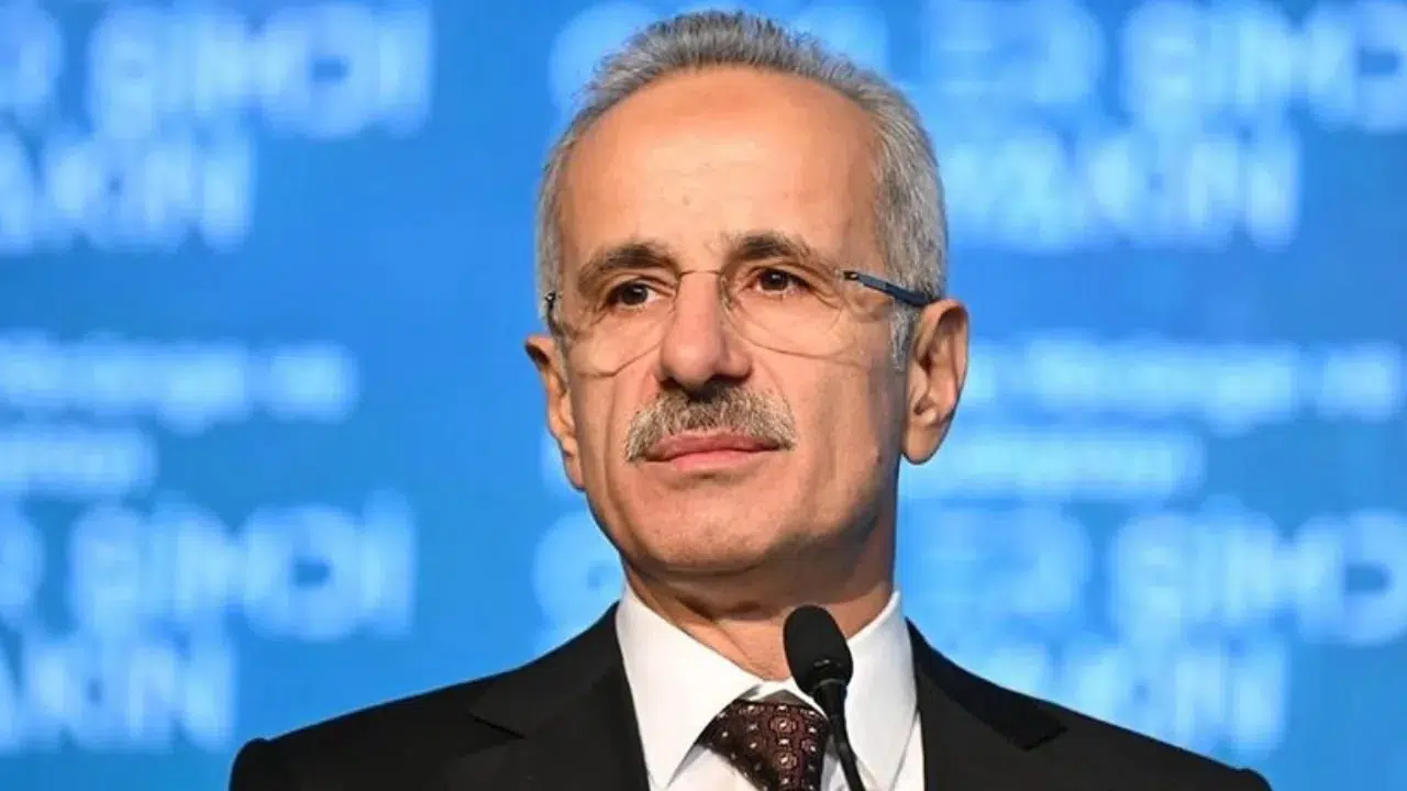 Bakan Uraloğlu, SAHA 2026 Fuarı'nda