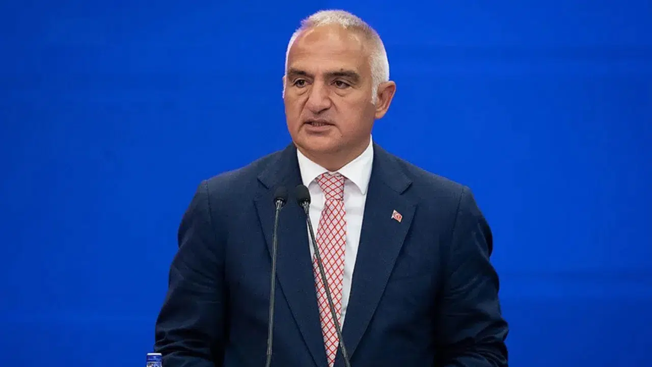 Bakan Ersoy, İstanbul Arkeoloji Müzesi imza töreninde