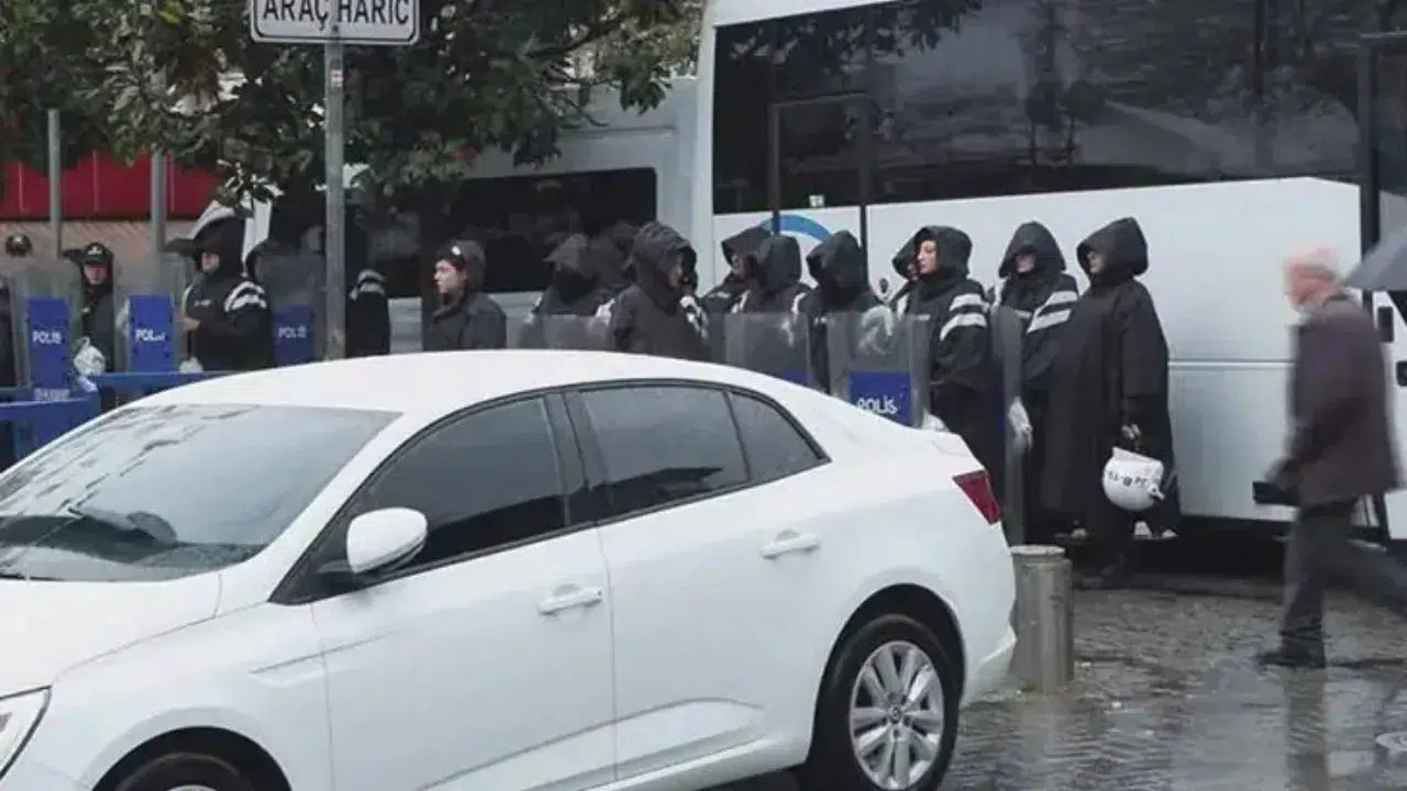 1 Mayıs'ta Beşiktaş'ta güvenlik önlemleri devam ediyor