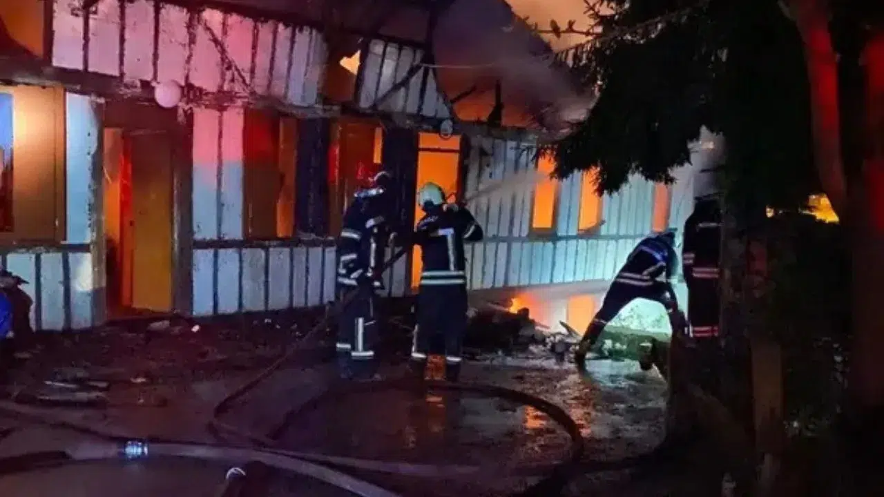 Trabzon'da feci yangın : 75 yaşındaki kadın dumandan zehirlenerek öldü