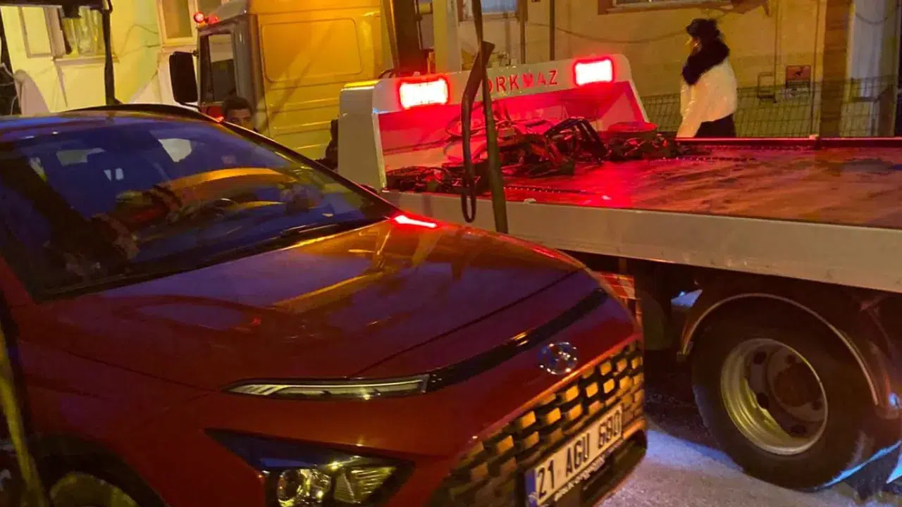 Zonguldak'ta iki araç çarpıştı : 2 kişi yaralandı