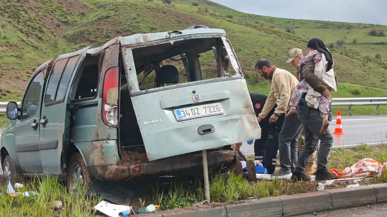 Erzurum'da kaza : 2'si çocuk 7 kişi yaralandı