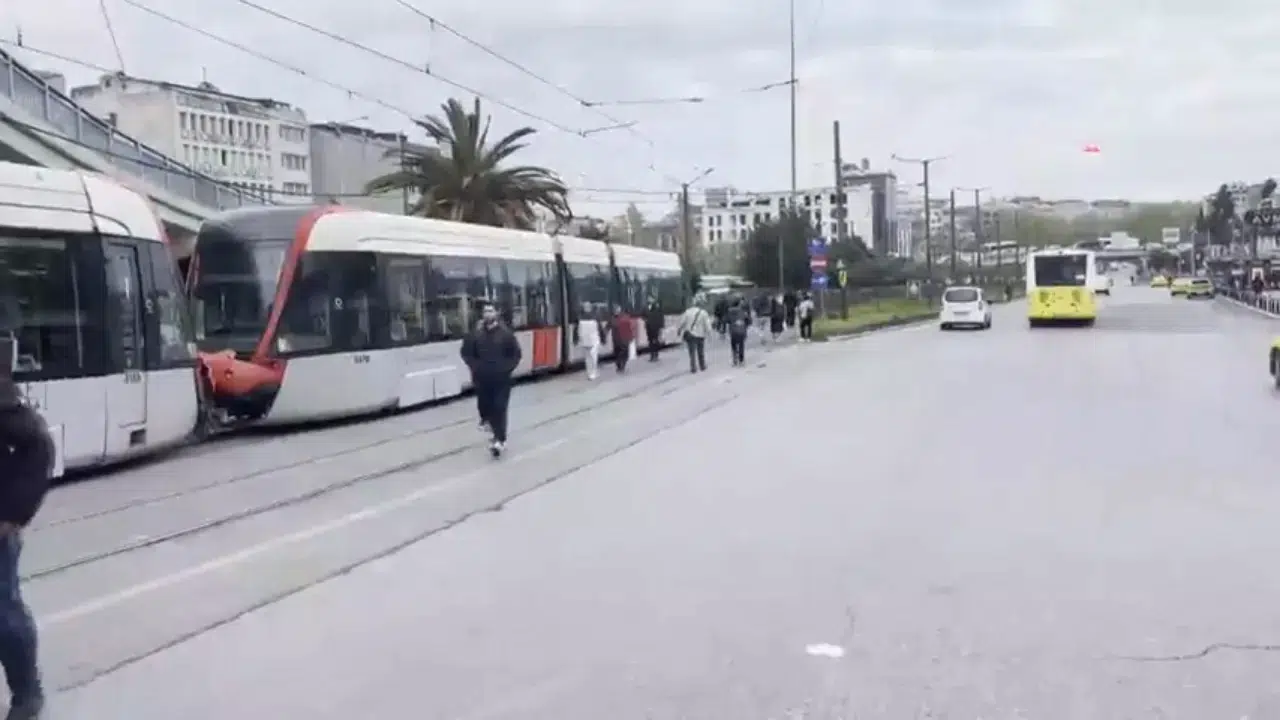 T1 Kabataş-Bağcılar Tramvay Hattı’nda arıza : Seferler iki bölüme ayrıldı