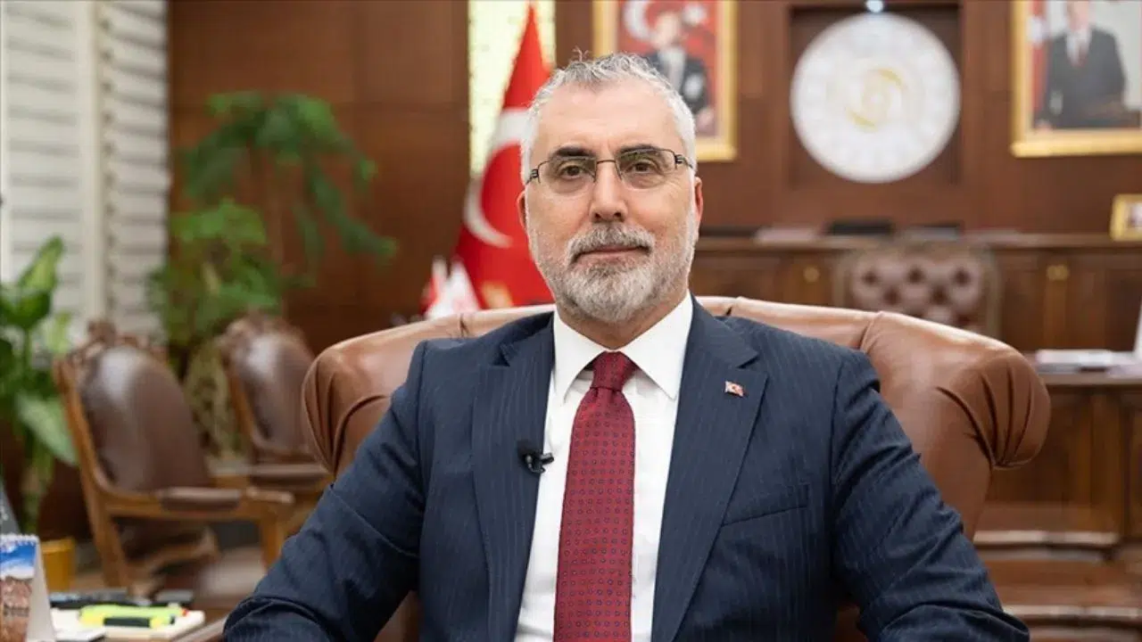 Bakan Işıkhan : Yapay zeka insan ruhunun yerini alamaz