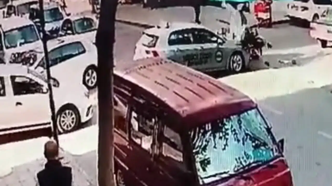 Tekirdağ Çorlu'da otomobil ile motosiklet çarpıştı : 2 yaralı